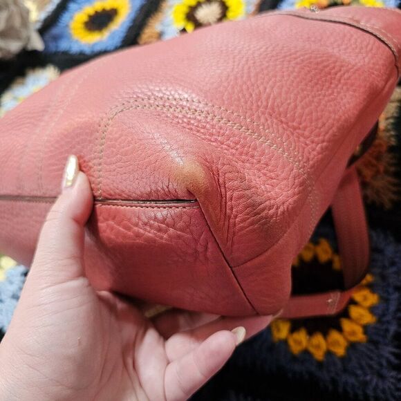 2009 Coach Y2K Hamptons Shoulder Bag in Thick Salmon Pink Pebbled Leather - Picture 8 of 11
